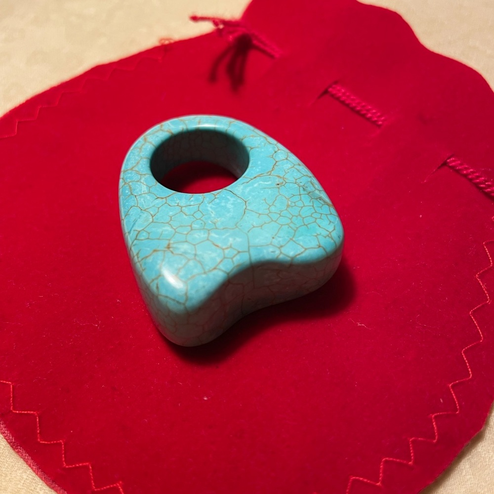 Anthropologie solid turquoise cocktail ring size 6